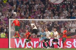 lol季中赛-日本绝地反击乌拉圭，C罗统治全场的简单介绍