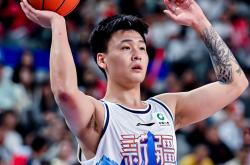 lol季中赛-灰熊力克热火，周琦点燃赛场