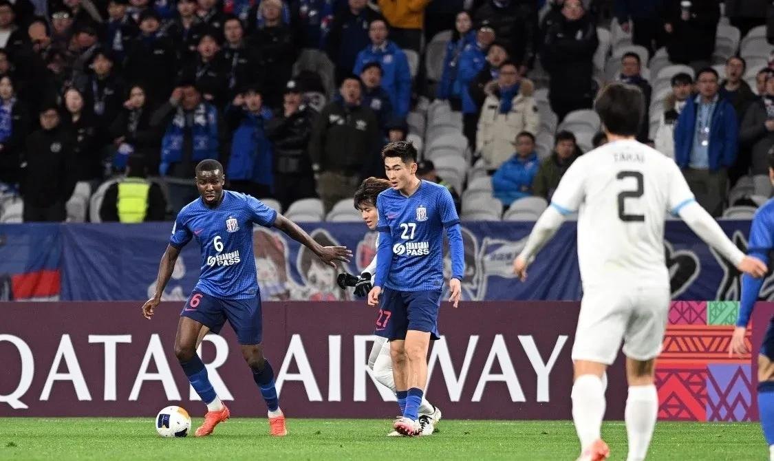 包含申花主场力克东京FC，保住小组头名的词条