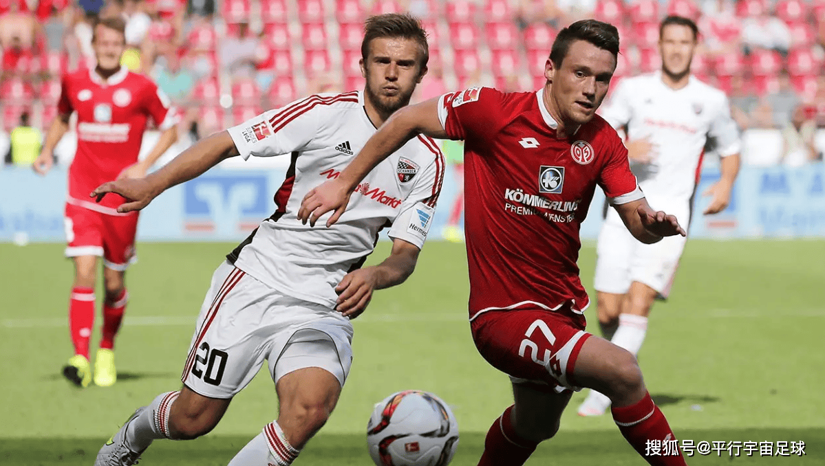 包含法兰克福凭借主场之利，豪取三分晋级的词条